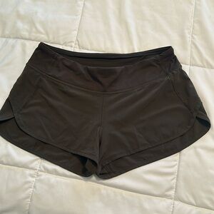 Lululemon women’s speed up shorts